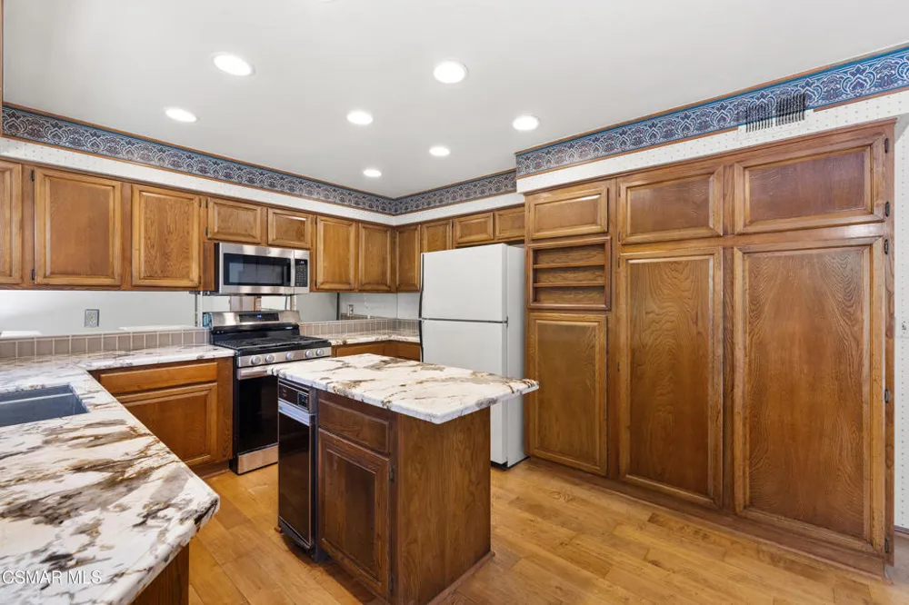 106 Quails Trail Thousand Oaks, CA 91361