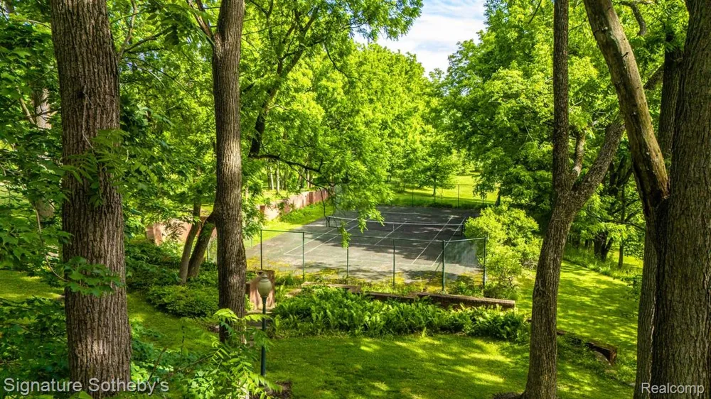 410 Eagle Street Marshall City, MI 49068