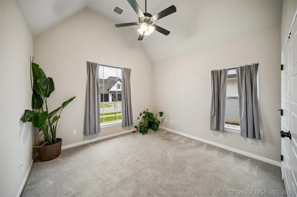 12906 S 6th Place Jenks, OK 74037