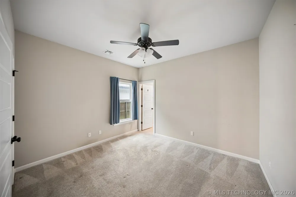 12906 S 6th Place Jenks, OK 74037