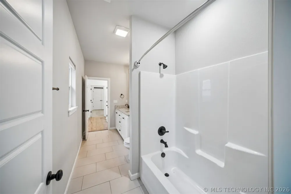 12906 S 6th Place Jenks, OK 74037