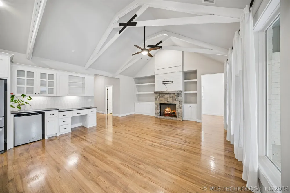 12906 S 6th Place Jenks, OK 74037