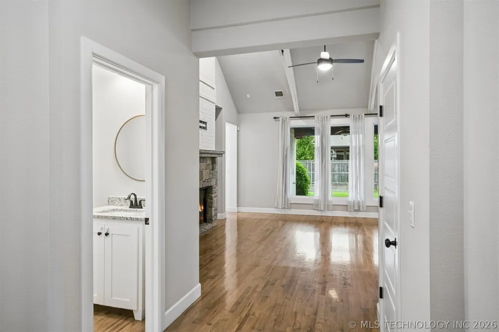 12906 S 6th Place Jenks, OK 74037