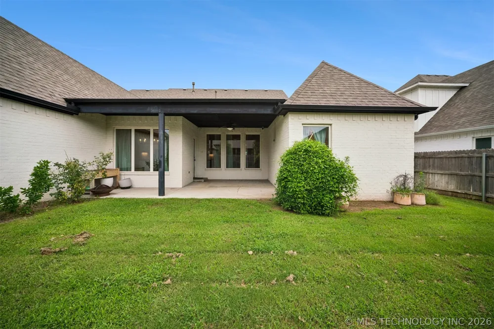 12906 S 6th Place Jenks, OK 74037