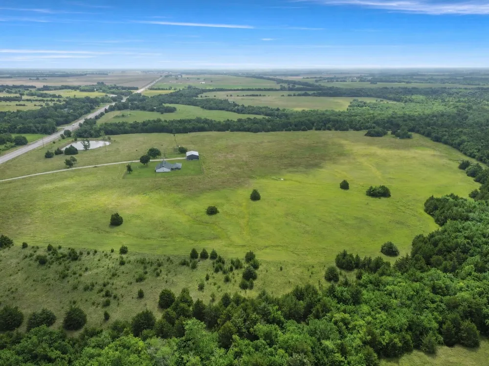 20280 US Highway 82 W Honey Grove, TX 75446