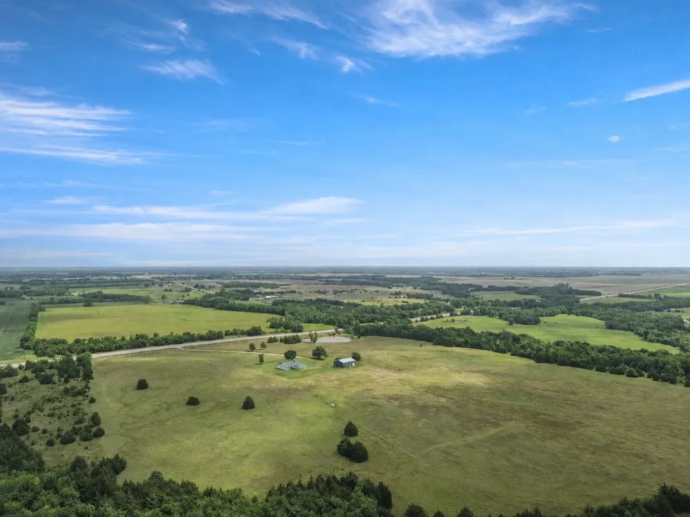 20280 US Highway 82 W Honey Grove, TX 75446