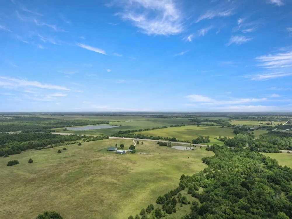 20280 US Highway 82 W Honey Grove, TX 75446