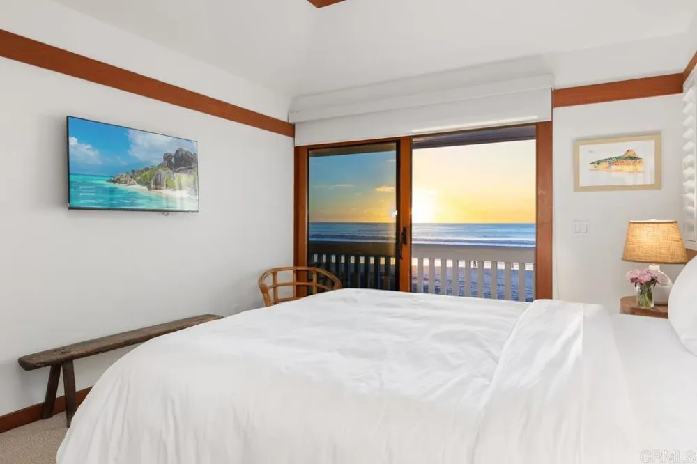 2008 Ocean Front Del Mar, CA 92014