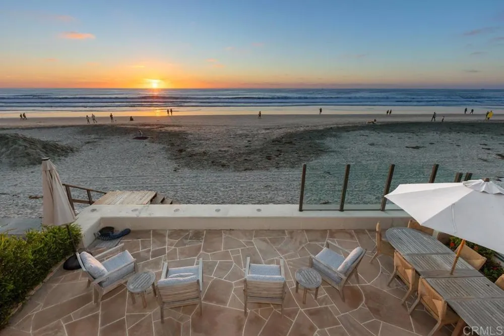 2008 Ocean Front Del Mar, CA 92014