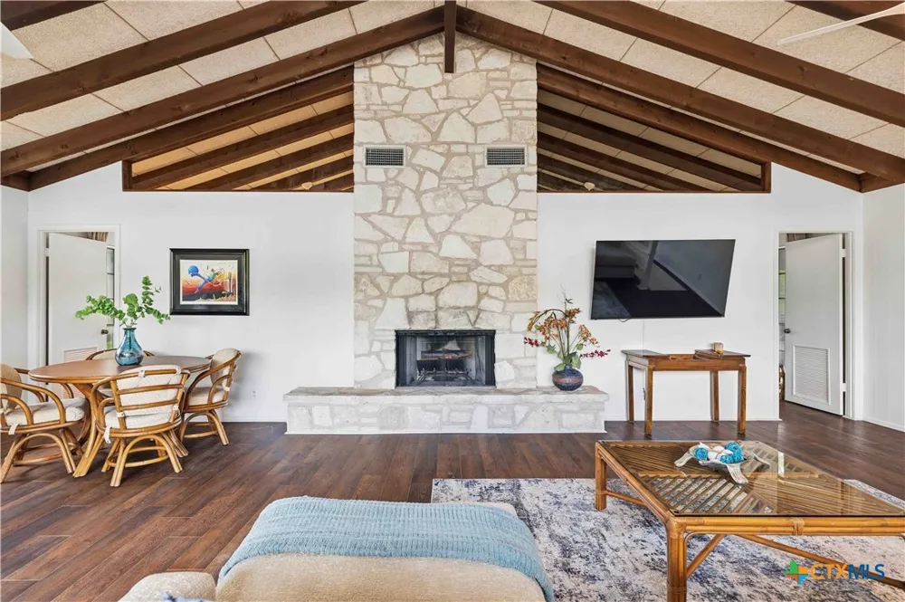 1308 Lakeside Drive Burnet, TX 78611