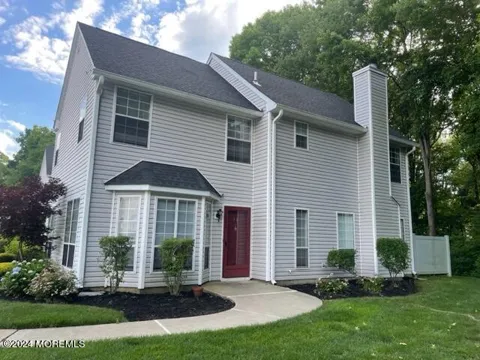 76 Foxwood Place