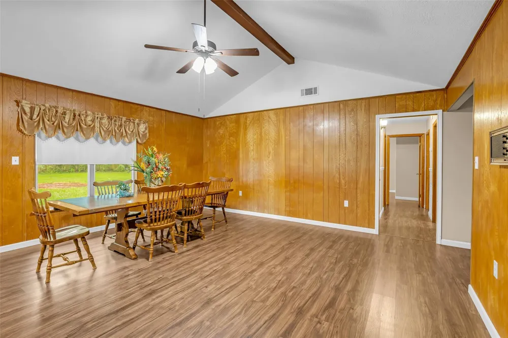 205 8th Street Highlands, TX 77562