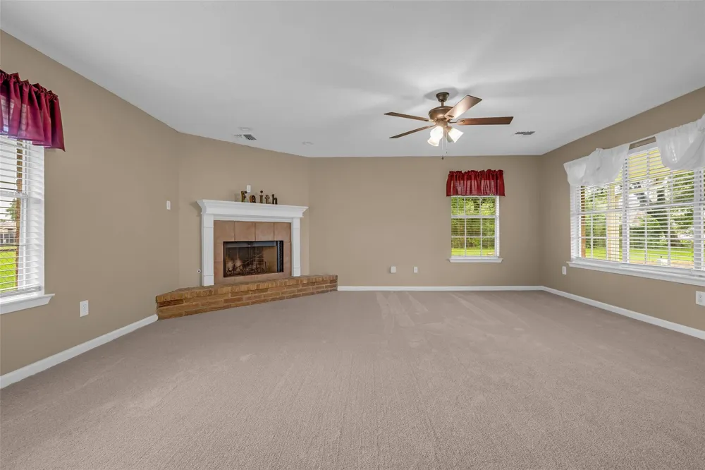 205 8th Street Highlands, TX 77562