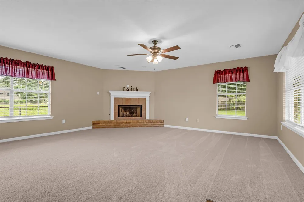 205 8th Street Highlands, TX 77562