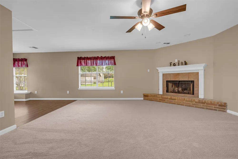 205 8th Street Highlands, TX 77562