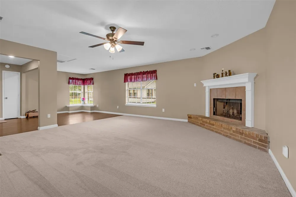205 8th Street Highlands, TX 77562