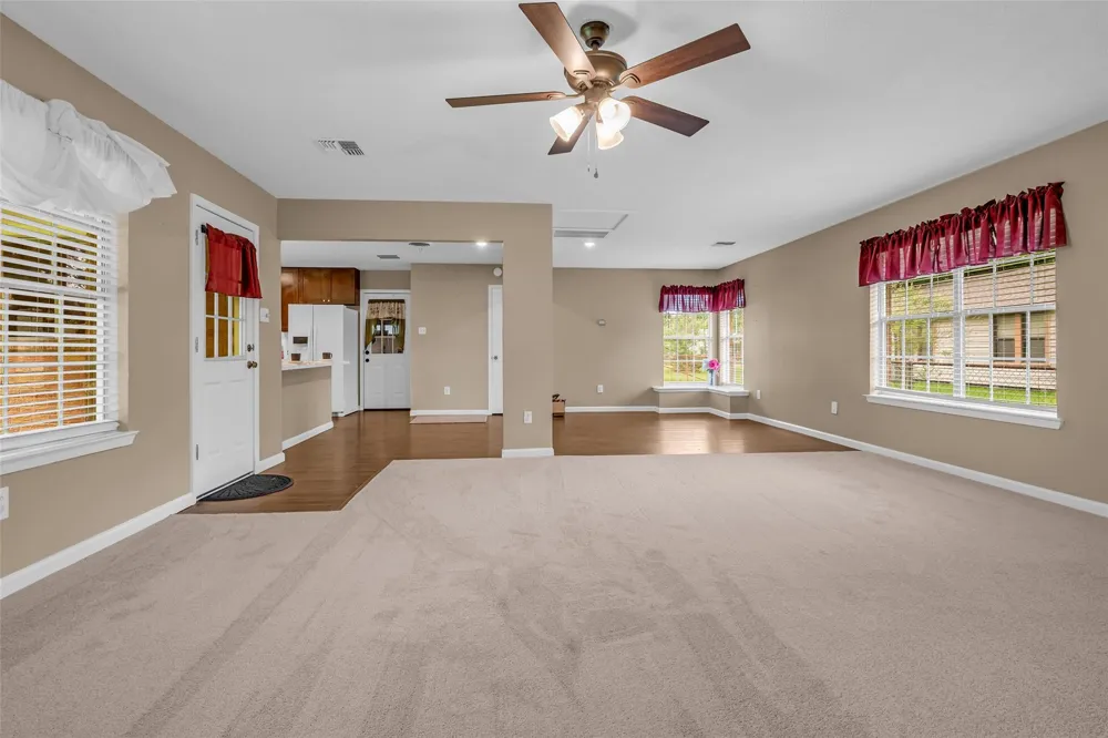 205 8th Street Highlands, TX 77562