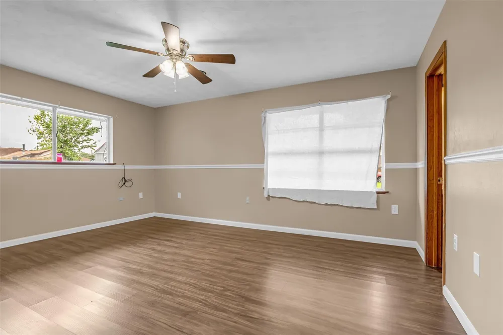 205 8th Street Highlands, TX 77562