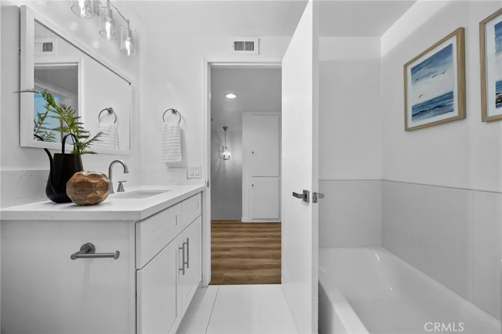 4469 Larwin Ave Cypress, CA 90630