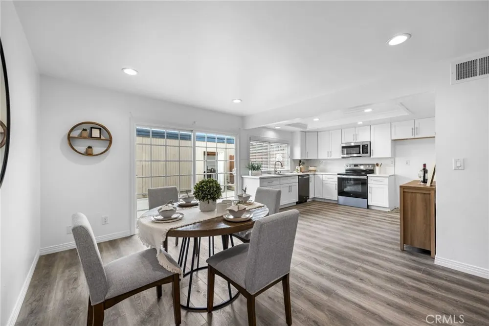 4469 Larwin Ave Cypress, CA 90630