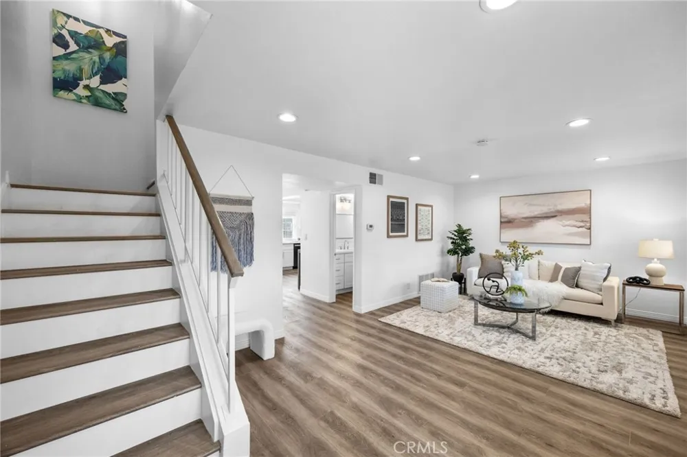 4469 Larwin Ave Cypress, CA 90630