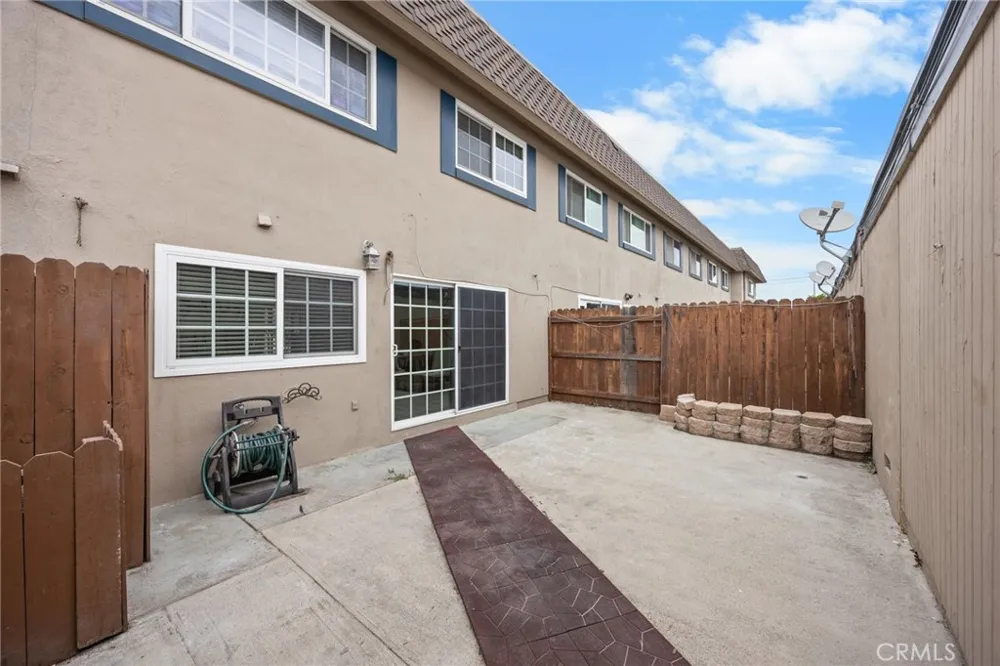 4469 Larwin Ave Cypress, CA 90630