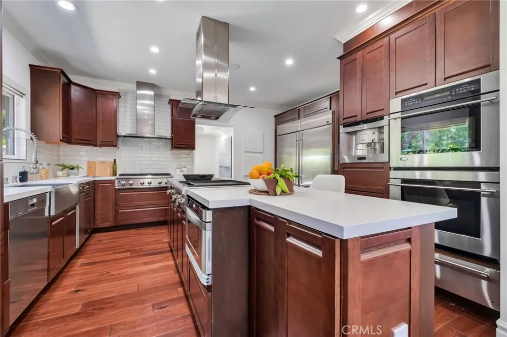 4619 Daleridge Road La Canada Flintridge, CA 91011