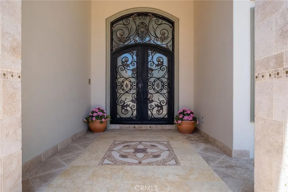 4619 Daleridge Road La Canada Flintridge, CA 91011