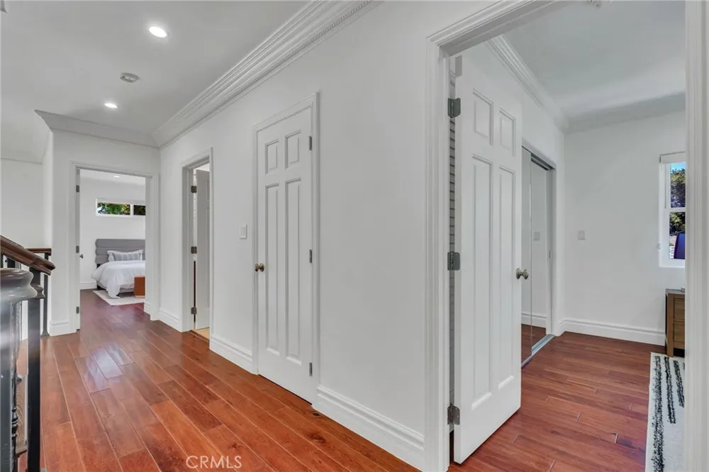 4619 Daleridge Road La Canada Flintridge, CA 91011