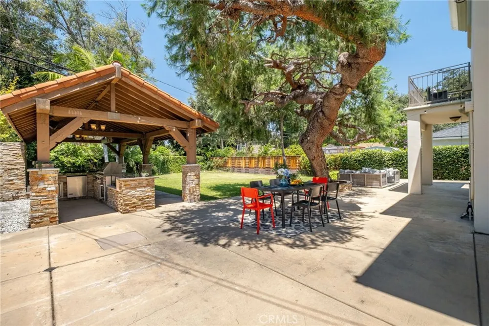 4619 Daleridge Road La Canada Flintridge, CA 91011