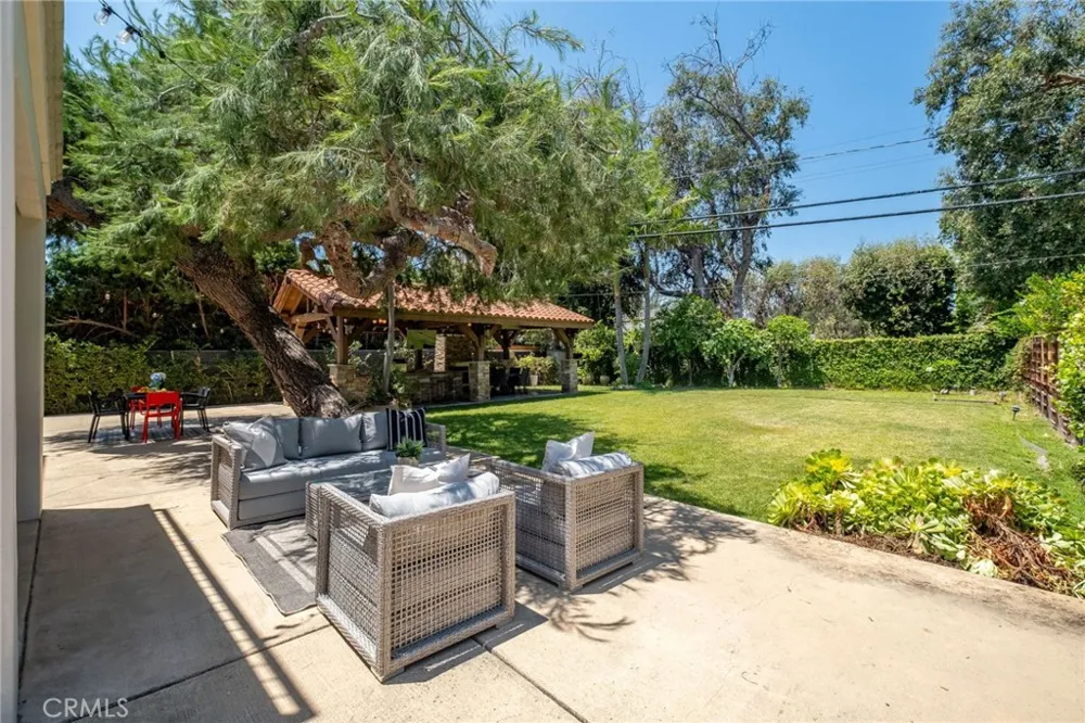 4619 Daleridge Road La Canada Flintridge, CA 91011