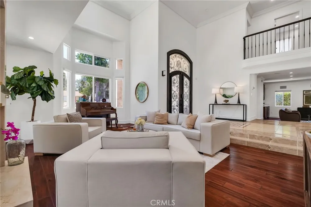 4619 Daleridge Road La Canada Flintridge, CA 91011