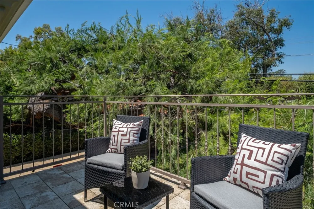 4619 Daleridge Road La Canada Flintridge, CA 91011