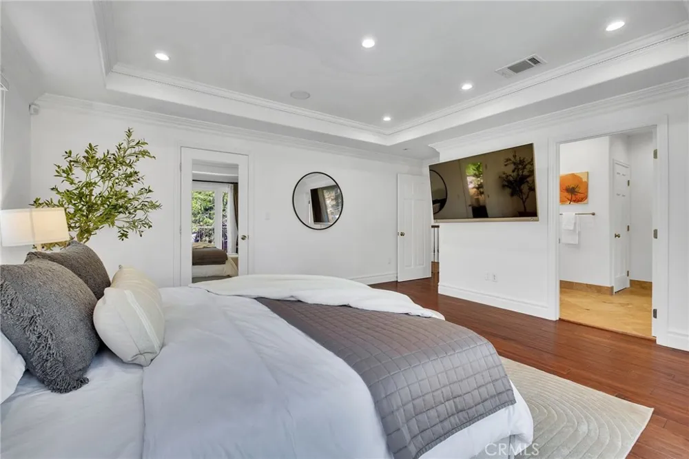 4619 Daleridge Road La Canada Flintridge, CA 91011