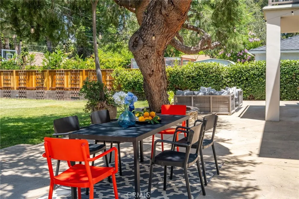 4619 Daleridge Road La Canada Flintridge, CA 91011