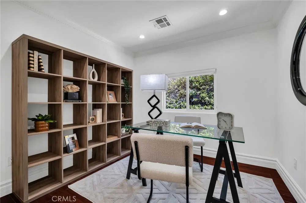 4619 Daleridge Road La Canada Flintridge, CA 91011