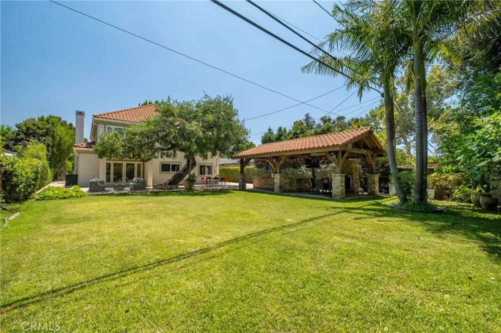 4619 Daleridge Road La Canada Flintridge, CA 91011