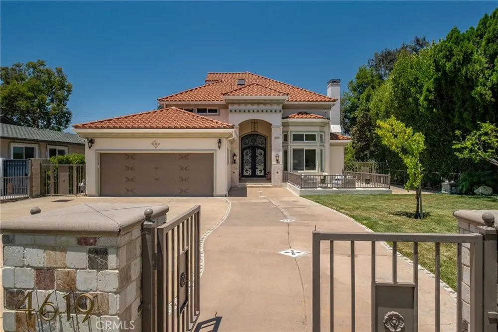 4619 Daleridge Road La Canada Flintridge, CA 91011
