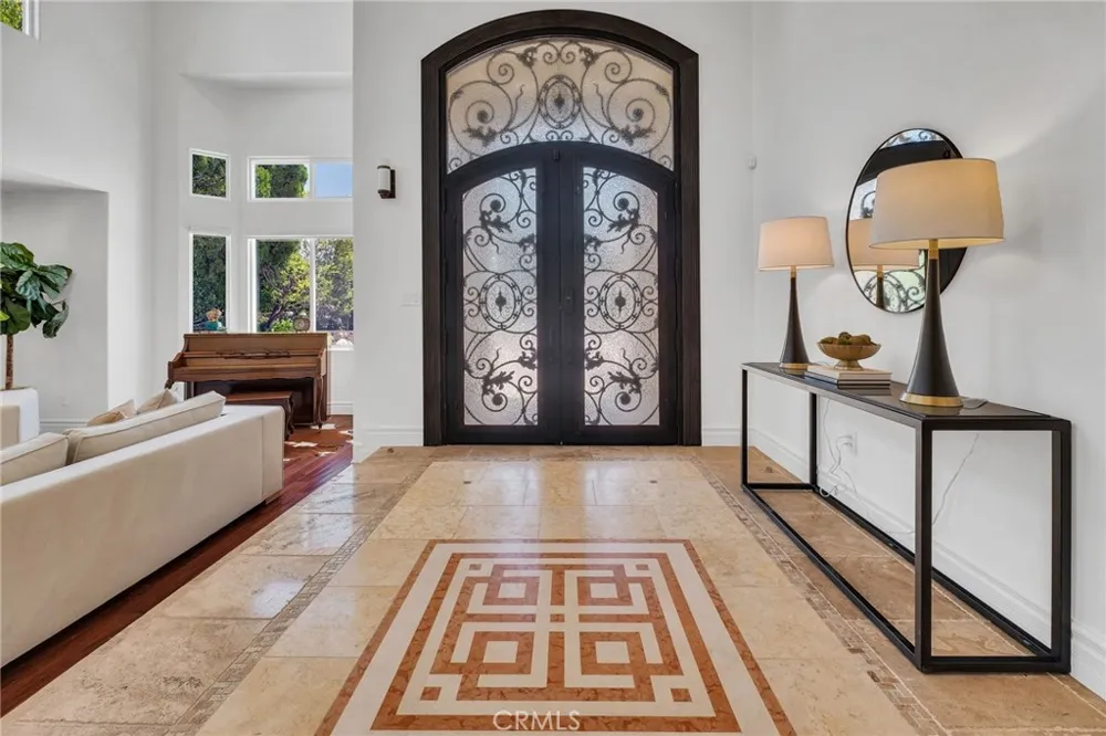 4619 Daleridge Road La Canada Flintridge, CA 91011