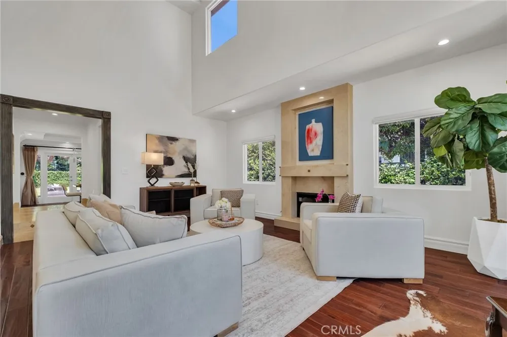4619 Daleridge Road La Canada Flintridge, CA 91011
