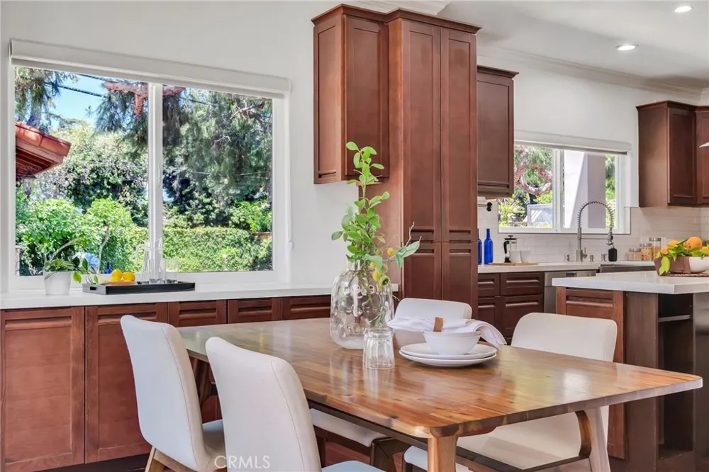 4619 Daleridge Road La Canada Flintridge, CA 91011