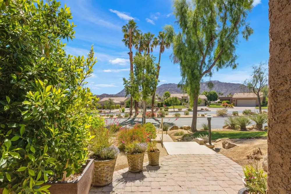 49069 Mariposa Drive Palm Desert, CA 92260