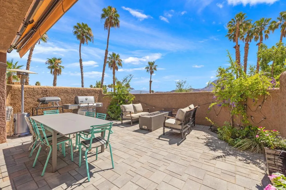 49069 Mariposa Drive Palm Desert, CA 92260