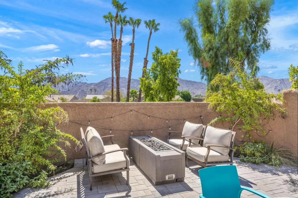 49069 Mariposa Drive Palm Desert, CA 92260