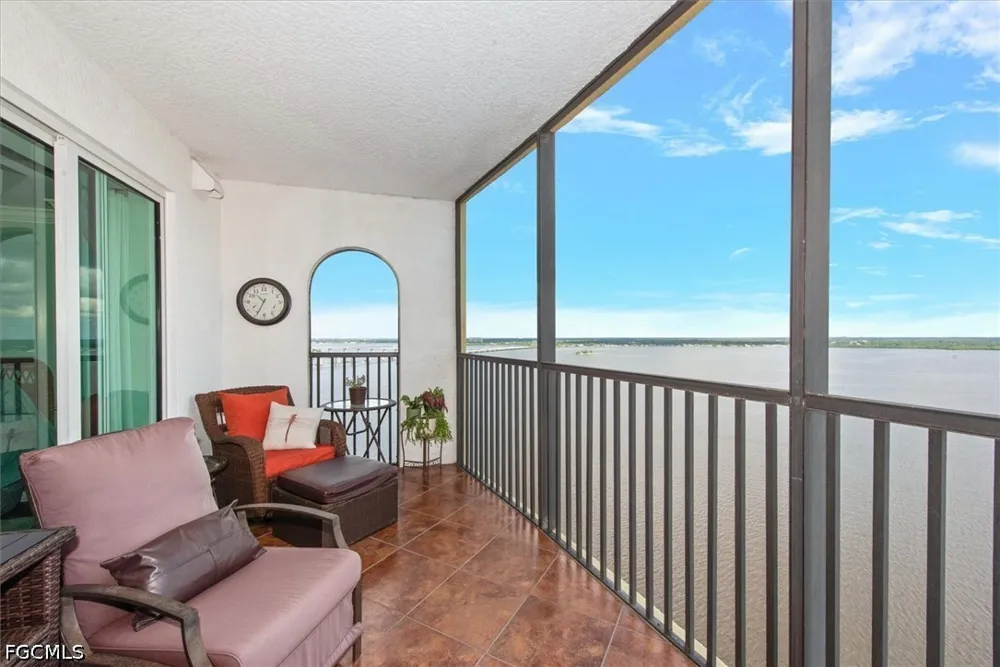 1st Street NW #1703 Fort Myers, FL 33916