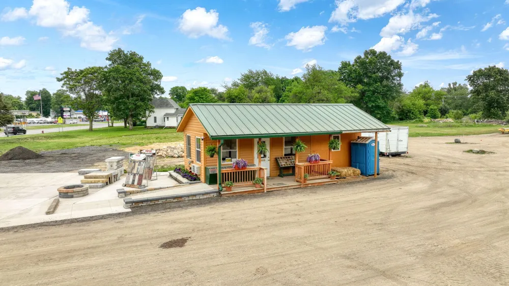 215 Brooklyn Road Jackson, MI 49201