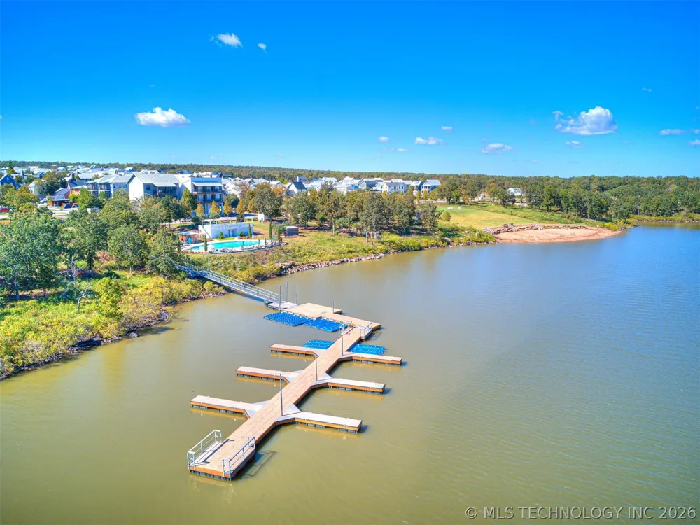 60 Hill Street Carlton Landing, OK 74432