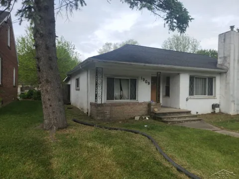 1909 Aurelius Road