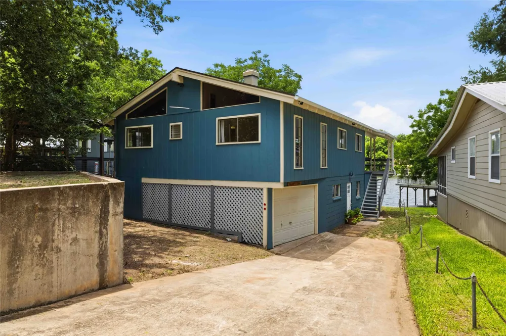 1308 Lakeside Drive Burnet, TX 78611