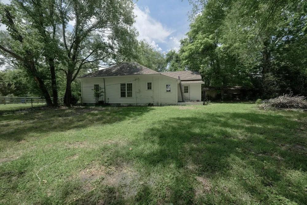 409 S Boyd Street Lindale, TX 75771